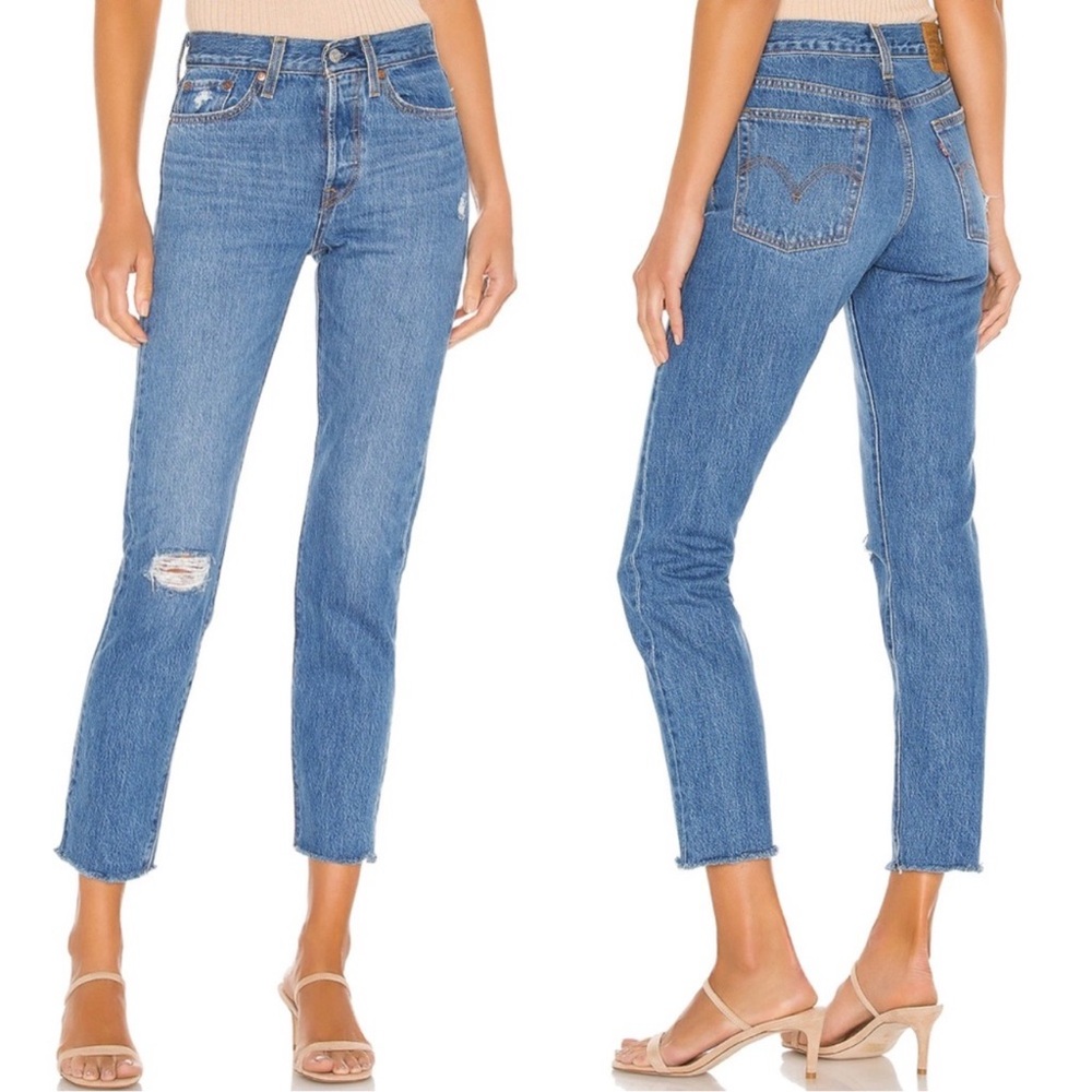 LEVIS PREMIUM WEDGIE DISTRESSED BUTTON FLY RAW HEM JEANS ❤️